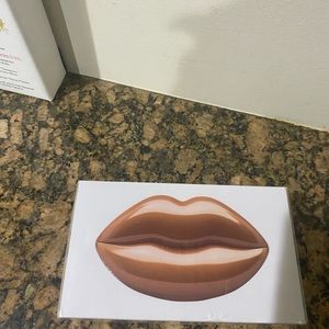 💗💕RARE/ UNOPENED NEW KKW x KYLIE JENNER NUDE PERFUME 💕💗